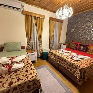 Royal Gur Hotel